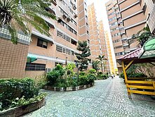 誠售秒殺！近13期大慶商圈大五房＋休旅車位稀有釋出