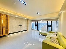 精銳米蘭｜雙主臥稀有三車位高質感宅