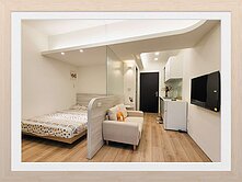 站前商圈｜幸福水岸｜翻新精緻陽台套房