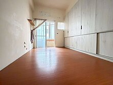 麗源方正美四房車