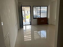 近高鐵~關廟區砲校傳統格局朝南5年全新未住車墅