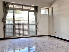 生活首選近商圈近國道‼️大地坪大面寬雙車花園別墅✨