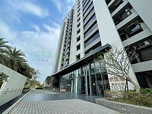 南區重劃區新匯灣2+1房平車位