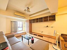 泰山屋齡14年💖溫馨海德堡附車位💖住商黃媮琦