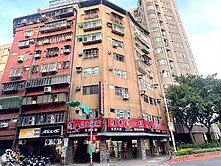 ❣️賣厝明明❣️西門低總價電梯小品