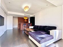 北屯捷運宅｜奢華美2房+車位｜可改回3房