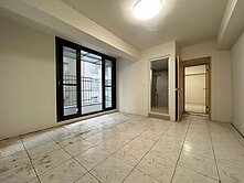 勤美誠品旁稀有電梯三房｜全室翻修免整理