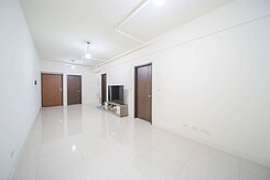 I世界小三房平車次高樓雙衛浴開窗小家庭一次到位