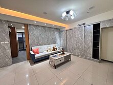 棕櫚灣精美裝潢二改一房平車