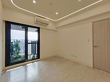 真歆言選🌟高雄火車站後驛捷運｜景觀裝潢三房平車