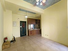 橋頭峇厘島渡假風裝潢精美大樓