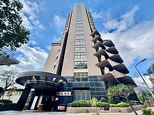 承辦人017專任✨近捷運公園綠意景觀裝潢2房車位