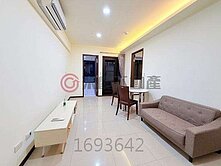 海洋都心1期溫馨裝潢2房7號格局+平面車位