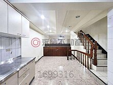 大遠百5分鐘【盛都伯爵】大棟距社區透天│室內車庫