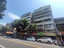 ❣️賣厝明明❣️正中華路大空間電梯頂加