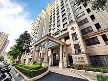 🎉愛在歐洲香寓兩房 附車位(可停休旅)⭐