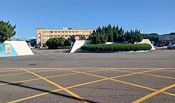 大肚區監理所旁欠修理臨路透天店面