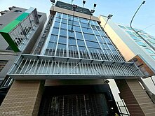 水湳經貿逢甲12期獨棟鑽石級金雞母電梯透店