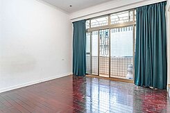 雙敦學區黃金二樓 一層一戶 三面採光 住商劉采庭