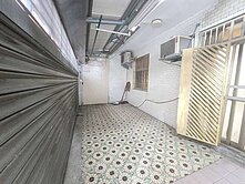 南勢角低總車庫一樓0932180606傅志騰