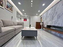 仁翔新都心大樓* 四房+平車/售價: 1388萬 