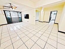  鶯歌區中正首府華廈採光佳四房