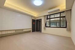 屋主大降價！軍功東山商圈「知名大毅建設」前院車庫