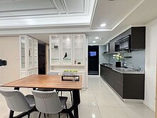 ⭐右昌商圈｜中樓層精緻裝潢｜三房平車2衛浴