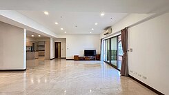 凹仔底森林公園第一排絕美景觀戶+4平車稀有釋出