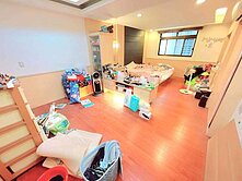 🏆美村路臨路1-5樓透天!門前停車!6間大房🏆