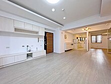 【屋主誠售，出價談】河堤社區精美大三房平車