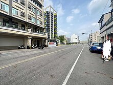 鳳甲臨路地26坪大透天