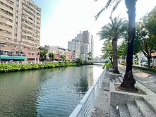 近高雄火車站、幸福川、透天3樓