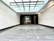 張嘉玲/ 仁雄大灣國中商圈新建電梯雙車別墅