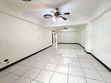 欣哥!!!5期南屯四街採光大三房車位