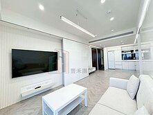 新竹女中裝潢美三房車