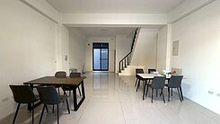 安南★安中路面寬5米全新店住╭★°住商姚語宸★