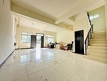 第二交流道旁獨棟大地坪合法農舍噢