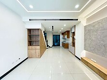 新光田精裝前停四房美墅