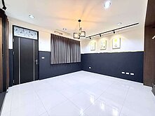 八卦商圈#傳統格局#綠能光電併排雙車透天