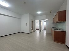 中山醫2房加休旅車位