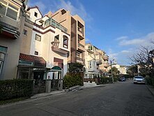 楊梅區陽光山林花園庭院漂亮整理別墅