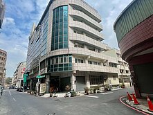 草衙道稀有三角邊間好停車1+2樓店面