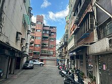 社子國小邊間美寓