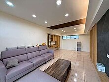 ★有裝潢的~大林國宅【三面採光】三房平車