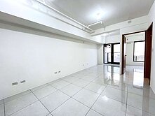 自由朗誦二房平車