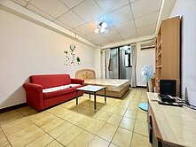 大搶手👍微風商圈穩定收租電梯5房5衛~土地大