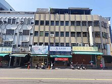 宜蘭新月百貨旁※站前金賺店面+住家透天