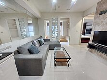 亞灣三多捷運站機能美2房,總圖百貨公司動靜皆宜