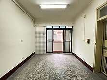 小夏的好房庫存~集美國小 捷運三重站 邊間三樓